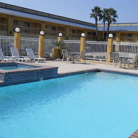 Rodeway Inn & Suites Corpus Christi Exterior foto