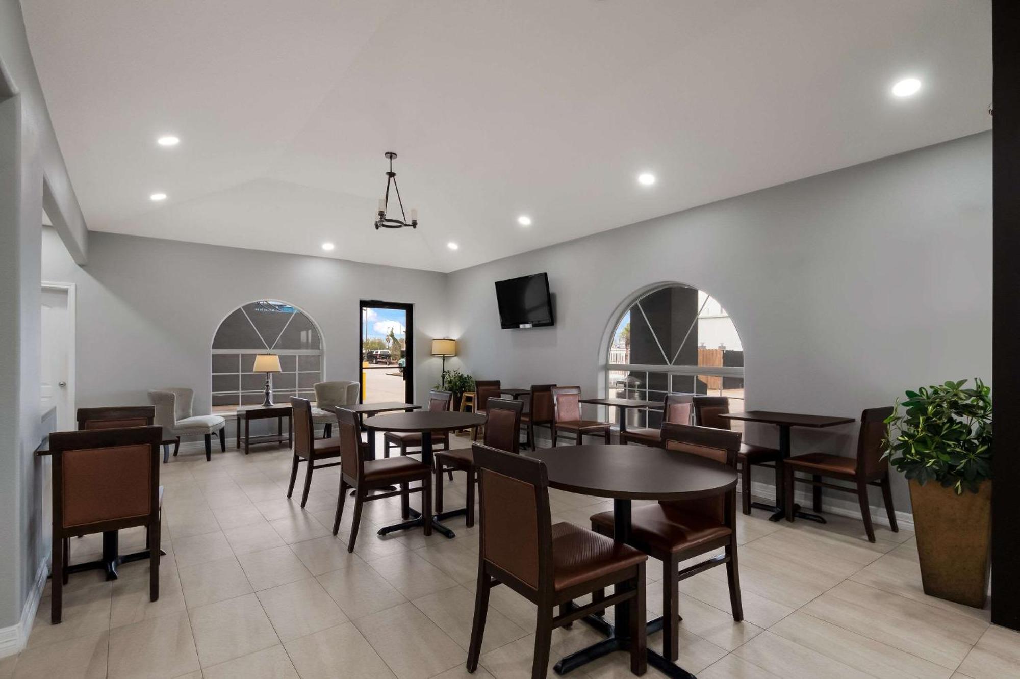 Rodeway Inn & Suites Corpus Christi Exterior foto